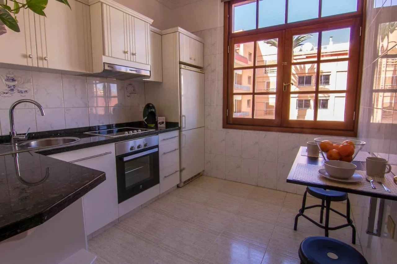 Cozy Family Apartment With 3 Bedrooms Puerto de la Cruz
